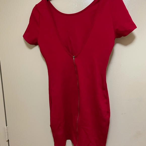 🎈💃🏾Party Red dress, Woman’s size L 🎈 - Picture 4 of 11
